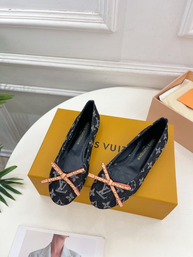 Louis Vuitton Flat Shoes